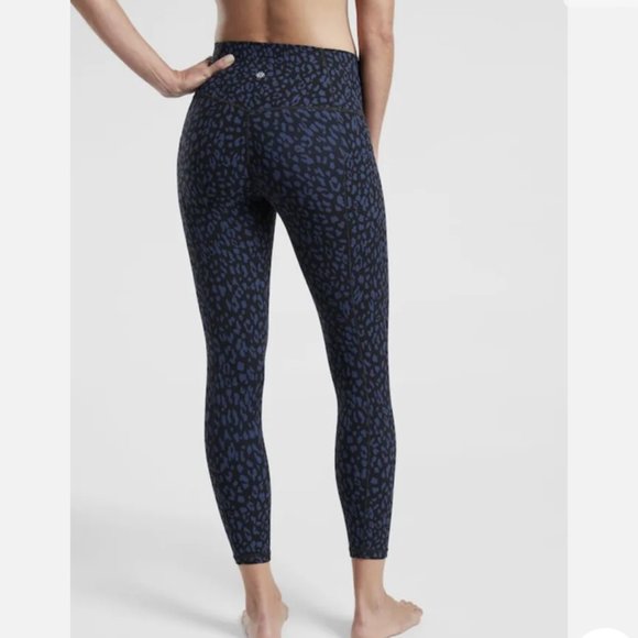 Athleta Salutation Stash Pocket II Leopard Print 7/8 Leggings Performance-XS - Picture 8 of 15